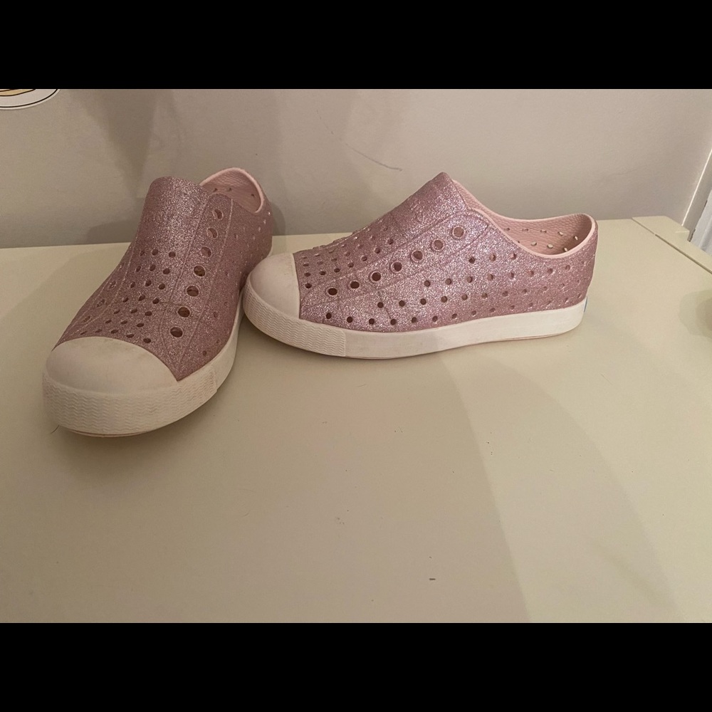 Jefferson Bling Glitter Pink Native Shoes Size 13 (Little Girls)